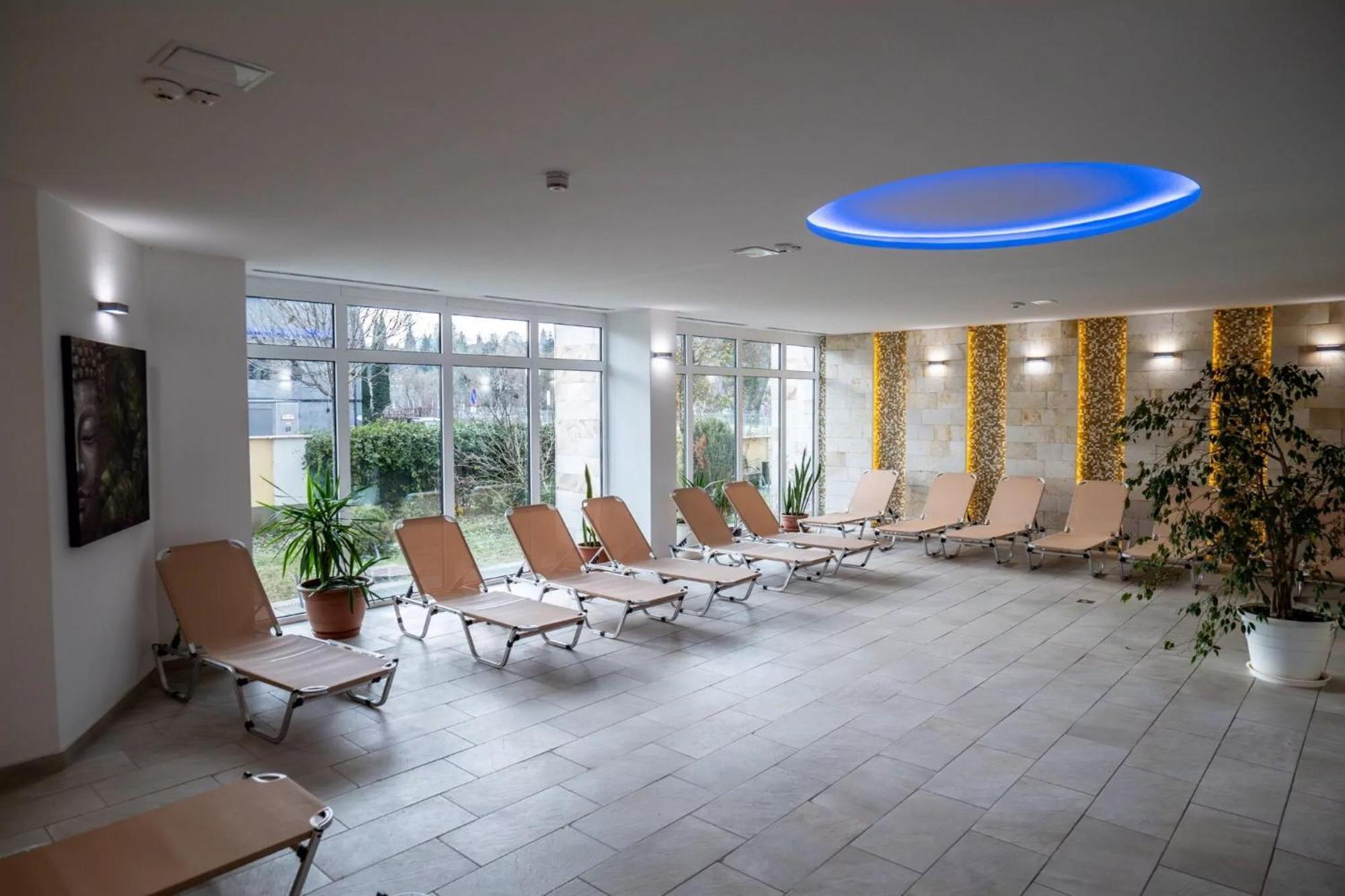 Hotel Aurora Miskolc Eksteriør billede
