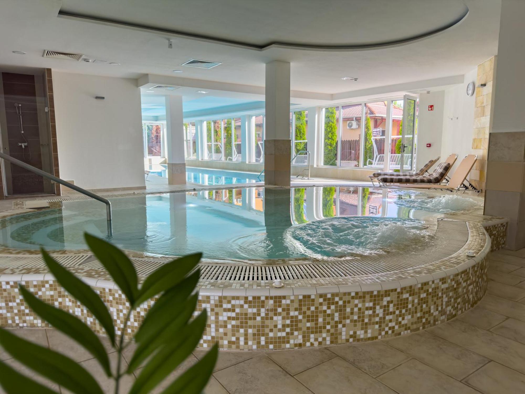 Hotel Aurora Miskolc Eksteriør billede