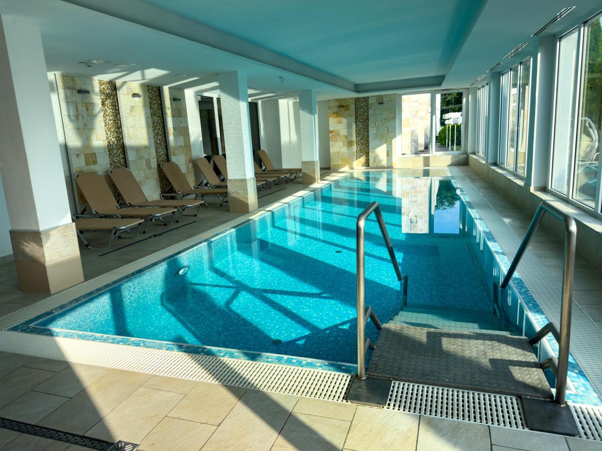 Hotel Aurora Miskolc Eksteriør billede