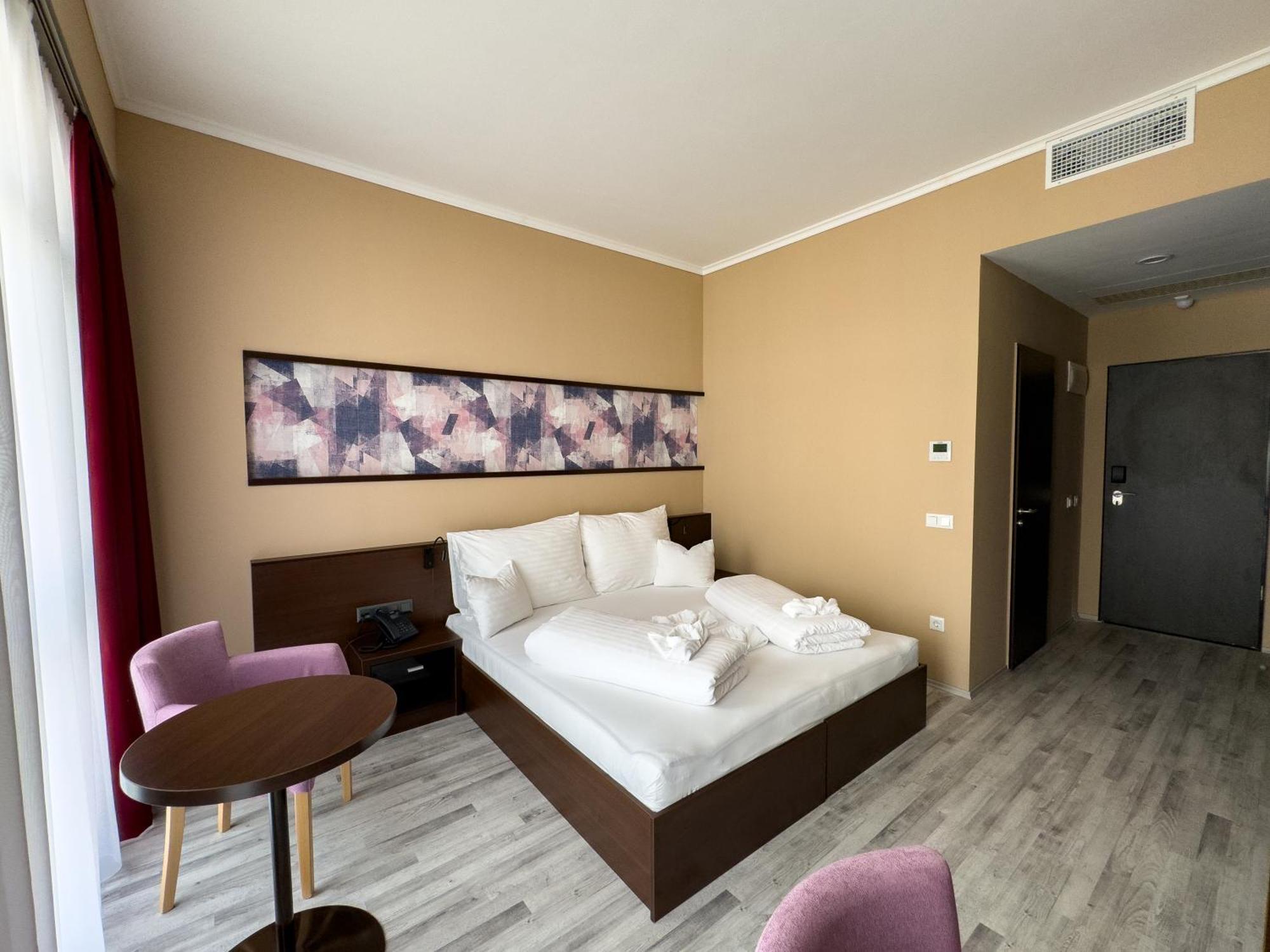 Hotel Aurora Miskolc Eksteriør billede