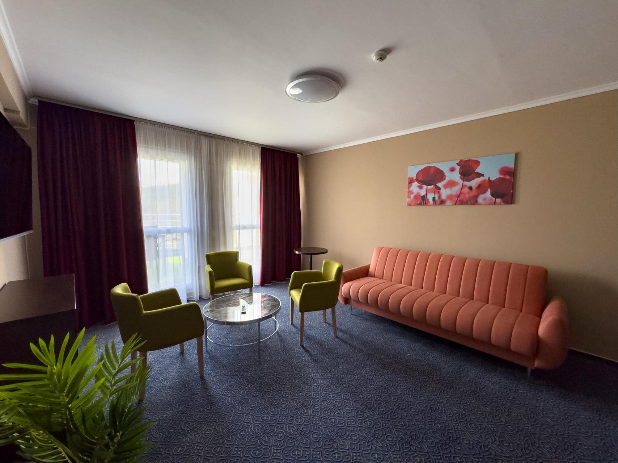 Hotel Aurora Miskolc Eksteriør billede