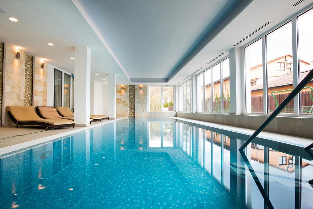 Hotel Aurora Miskolc Eksteriør billede